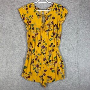 Old Navy Yellow Floral Romper Size S Boho Flutter Sleeves Elastic Waistband